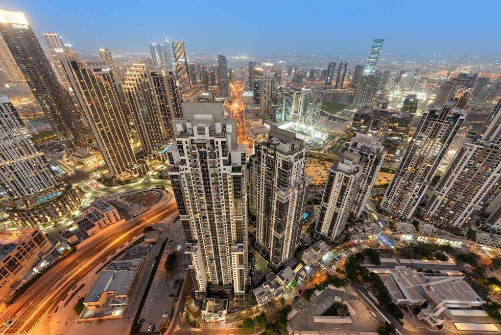 First Class 2br Luxurious High-floor Apartment Dubai